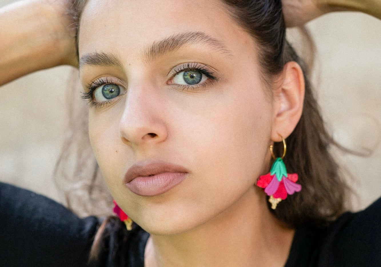 How to Style Statement Earrings Without Overdoing It: A Complete Guide
