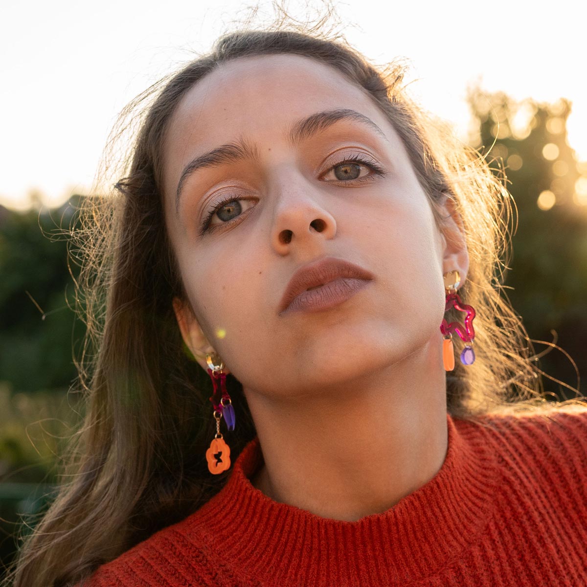 What Are Mismatched Earrings? The Ultimate Guide to Asymmetrical Earring Styling